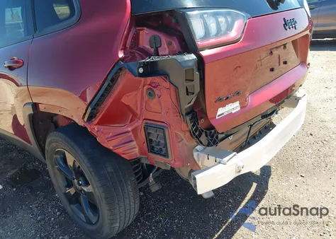 2019 Jeep Cherokee Altitude 4X4 from USA, damaged, VIN 1C4PJMLB7KD384984